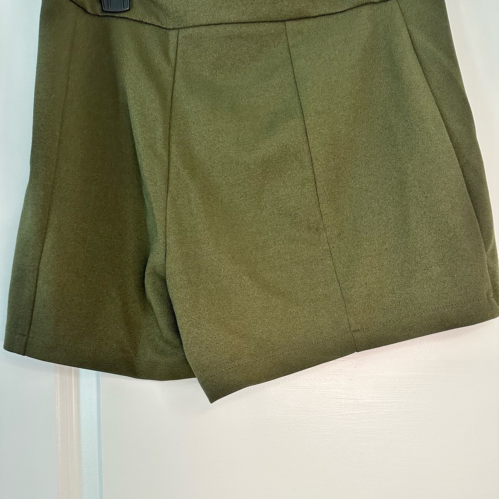 Medium olive green skort